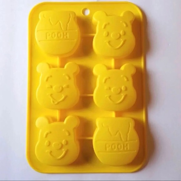 WINNIE THE POOH LARGE SILICONE MOLD - Picture 1 of 6